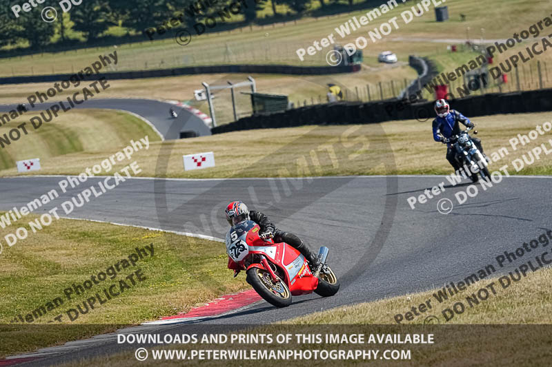 cadwell park;cadwell park photographs;cadwell trackday photographs;enduro digital images;event digital images;eventdigitalimages;peter wileman photography;racing digital images;trackday digital images;trackday photos